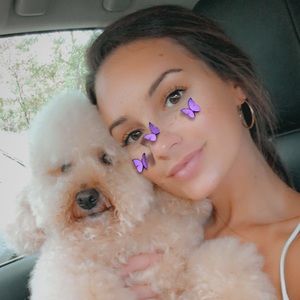 ✨MEET YOUR POSHER ✨